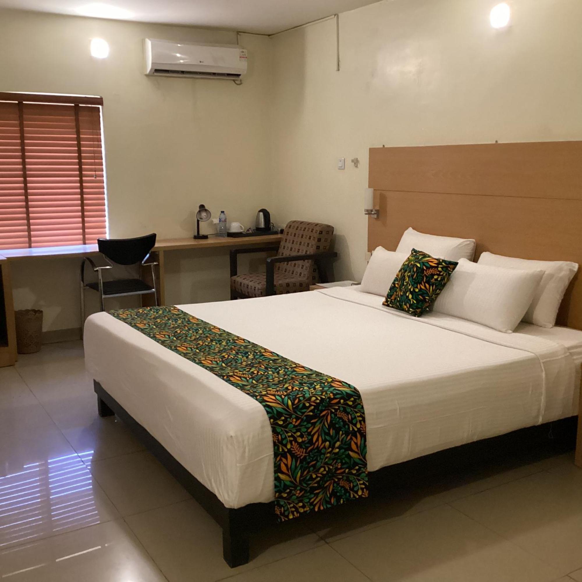 Adis Hotels อิบาดัน ภายนอก รูปภาพ