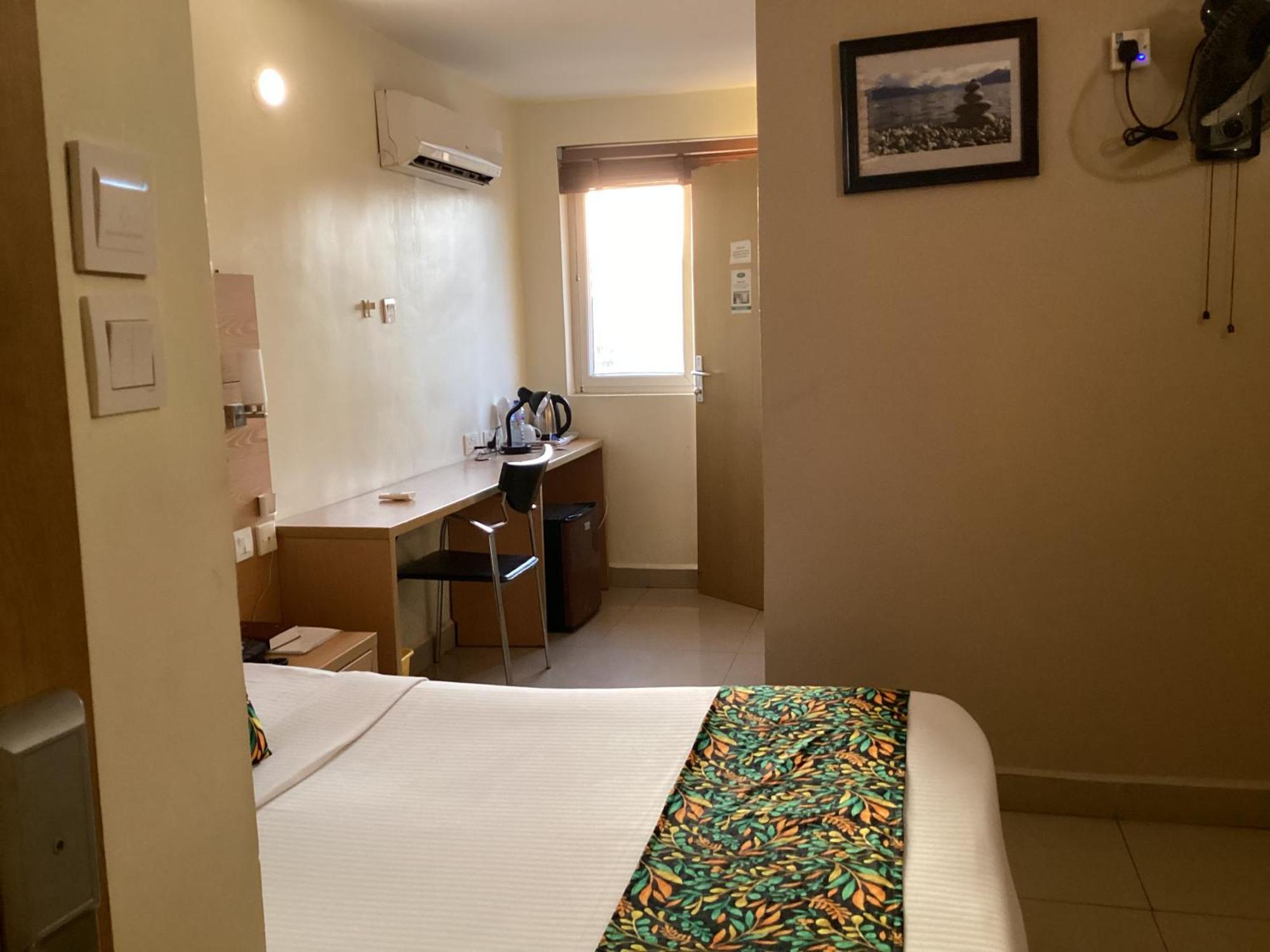 Adis Hotels อิบาดัน ภายนอก รูปภาพ