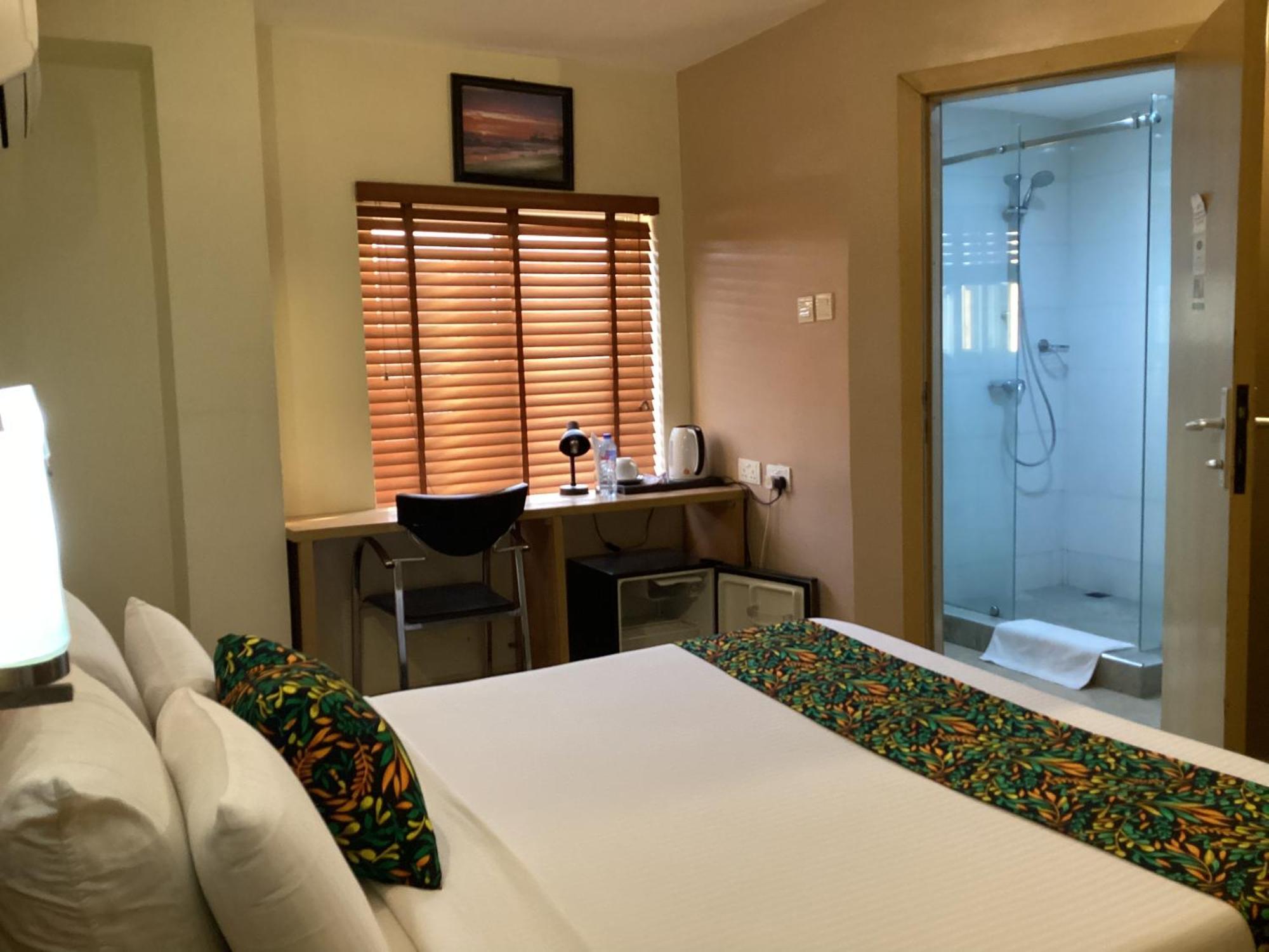Adis Hotels อิบาดัน ภายนอก รูปภาพ