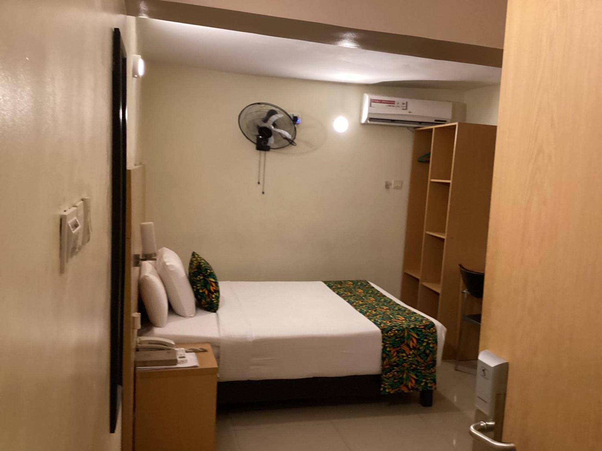 Adis Hotels อิบาดัน ภายนอก รูปภาพ